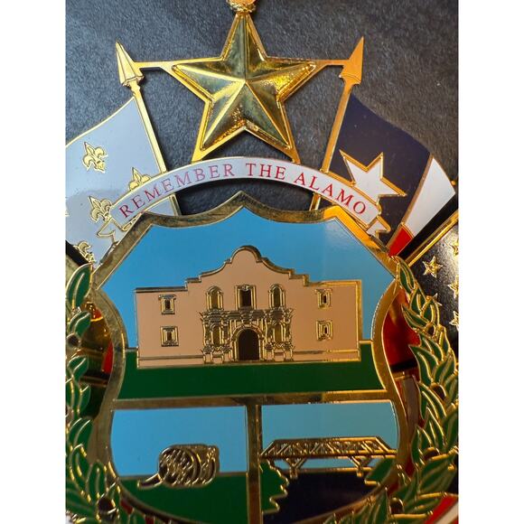 2000 Texas Capitol Ornament Reverse Of State Remember the Alamo Christmas - Picture 2 of 6